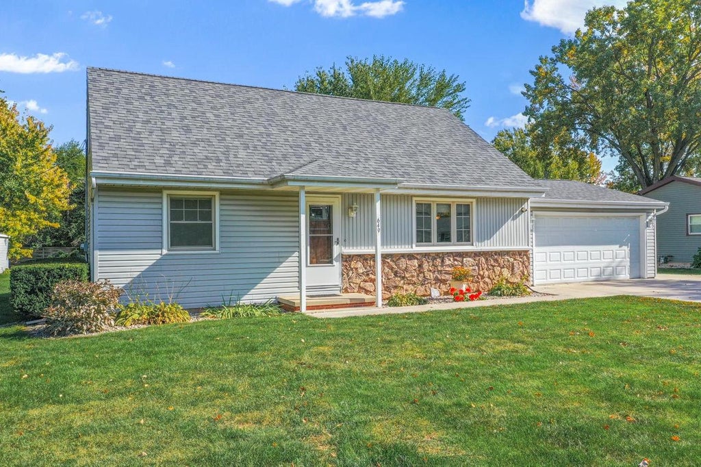 Photo of 649 Wanda AVENUE, Neenah, WI 54956 (MLS # 50334297)