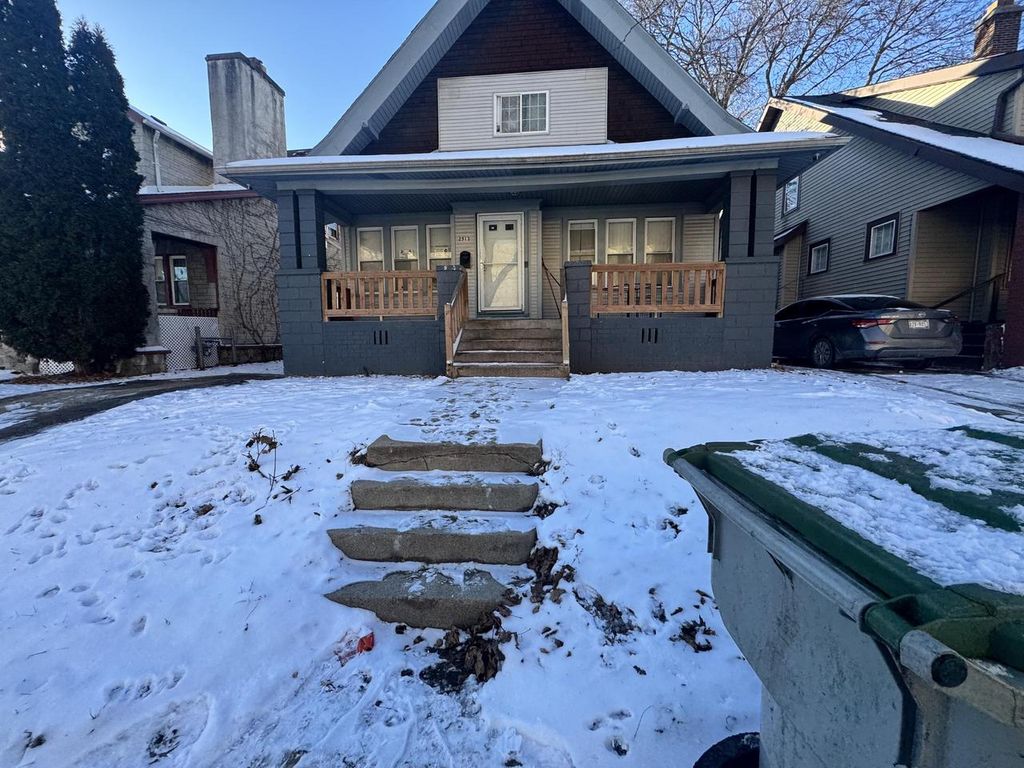 Photo of 2513 N 44th STREET, Milwaukee, WI 53210 (MLS # 1946220)