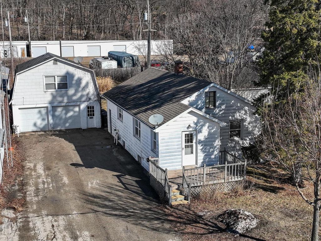 Photo of 1207 Grant STREET, Lake Geneva, WI 53147 (MLS # 1951114)