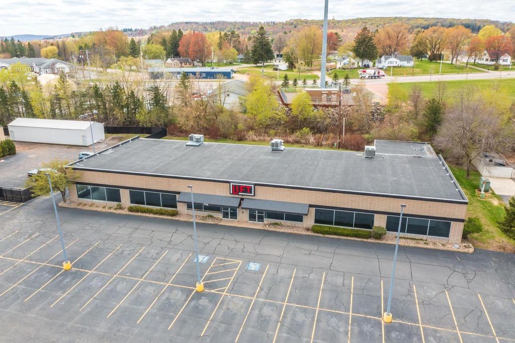 Photo of 1720 N US Highway 51, Wausau, WI 54401 (MLS # 22601950)