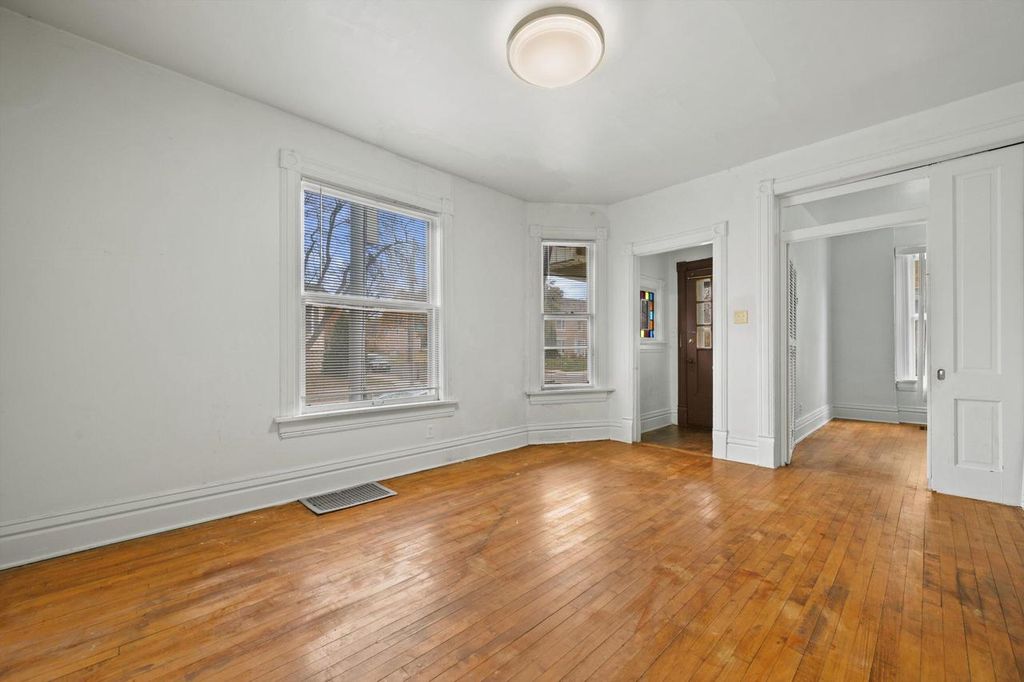 Photo of 2400 W Scott STREET, Milwaukee, WI 53204 (MLS # 1942432)