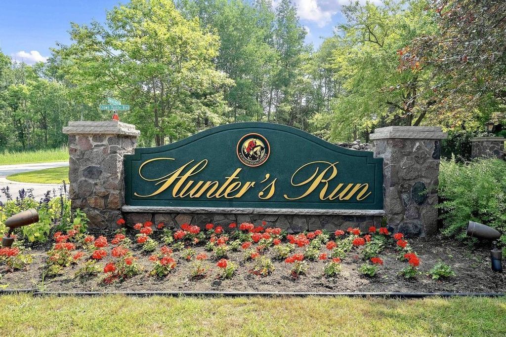 Photo of Huntington Way STREET, Suamico, WI 54173 (MLS # 50324816)