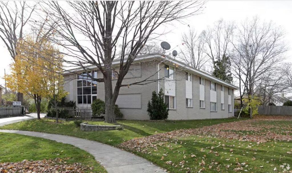 Photo of 4421 W Arthur COURT, Milwaukee, WI 53219 (MLS # 1958042)