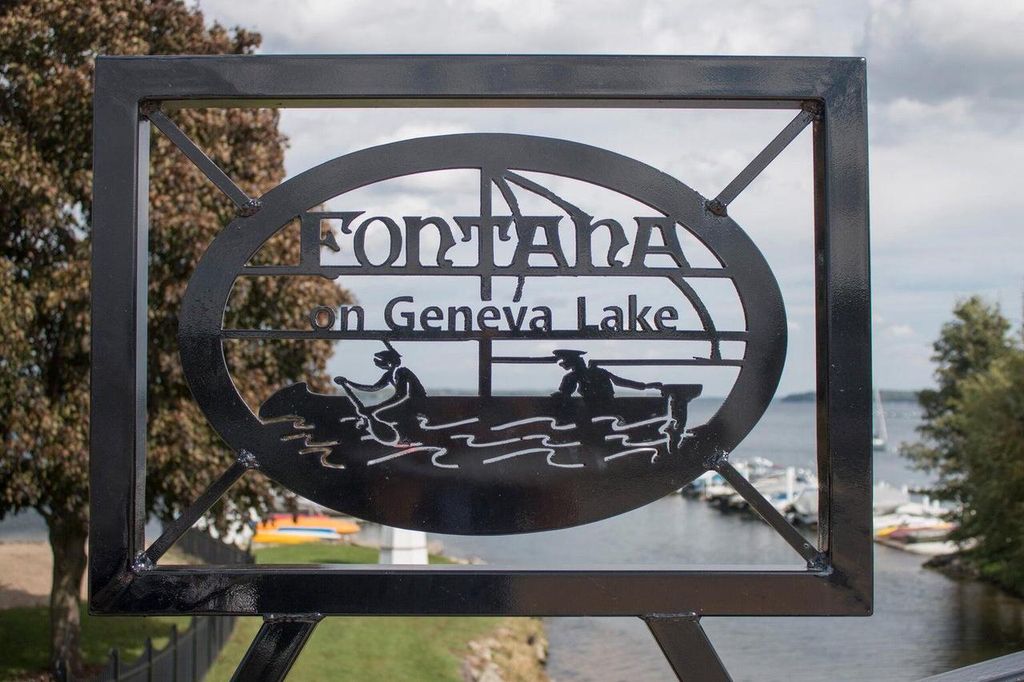 Photo of 132 Fontana AVENUE, Fontana, WI 53125 (MLS # 1945881)