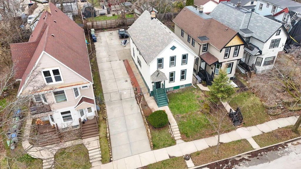 Photo of 2243 S Woodward STREET, Milwaukee, WI 53207 (MLS # 1957420)
