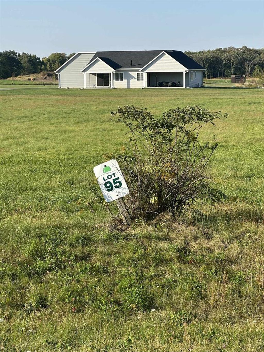 Photo of L95 Fieldwood DRIVE, Janesville, WI 53545 (MLS # 2020314)