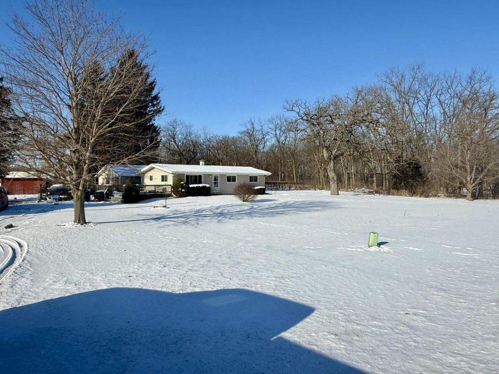 Photo of 2365 S Pine STREET, Burlington, WI 53105 (MLS # 1948335)