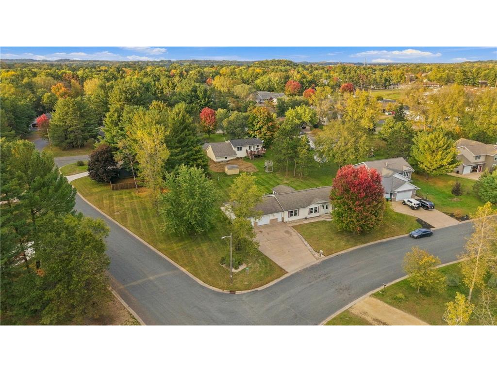Photo of 1027 Prairie CIRCLE, Menomonie, WI 54751 (MLS # 7154946)