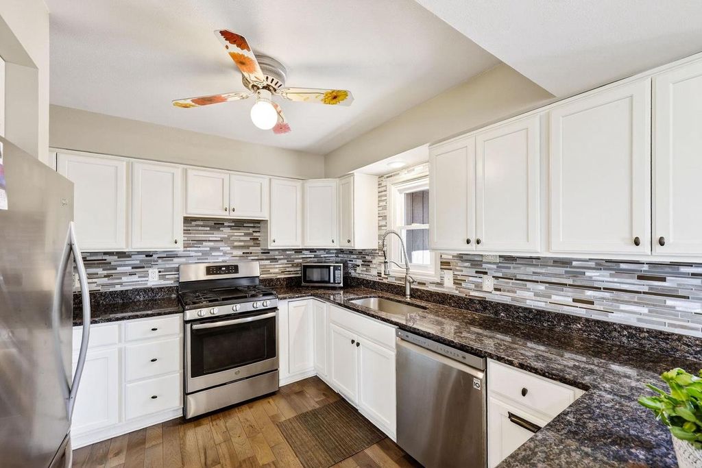 Photo of 2934 County Rd W Rd, Deerfield, WI 53531 (MLS # 2020326)