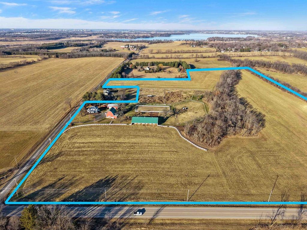 Photo of 4595 Mahoney ROAD, Mcfarland, WI 53558 (MLS # 2015015)