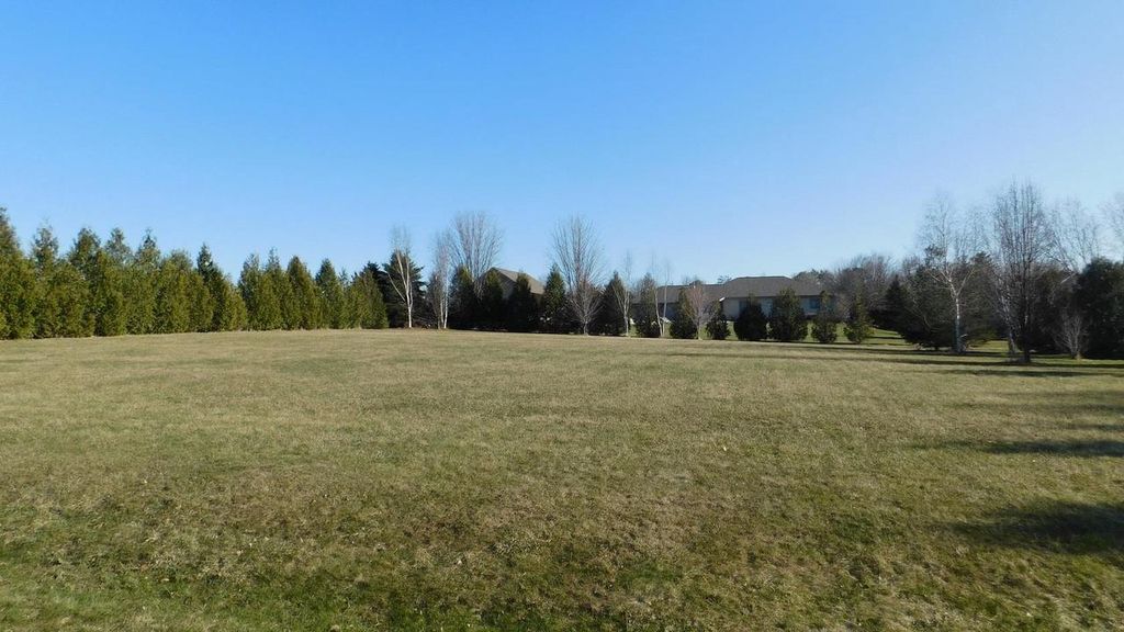 Photo of Vanwood LANE, Luxemburg, WI 54217 (MLS # 50322999)