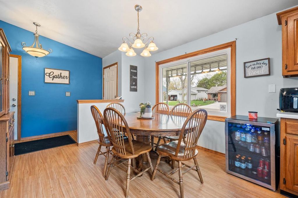Photo of 814 Flambeau PLACE, De Pere, WI 54115 (MLS # 50324842)