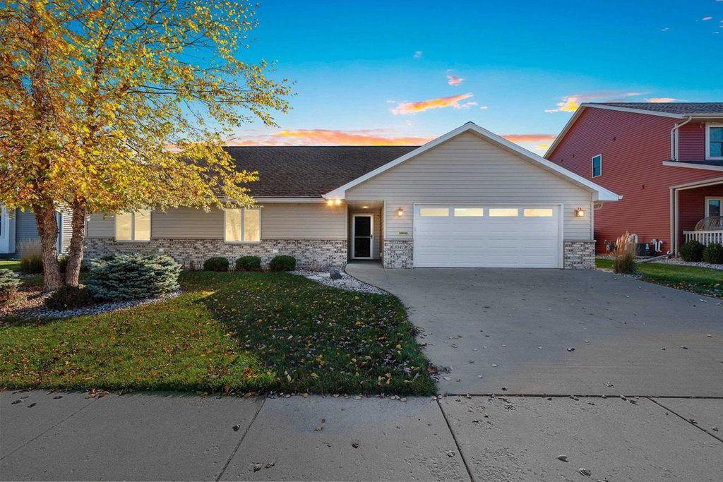 Photo of 3341 Mockingbird WAY, Oshkosh, WI 54904 (MLS # 50317512)