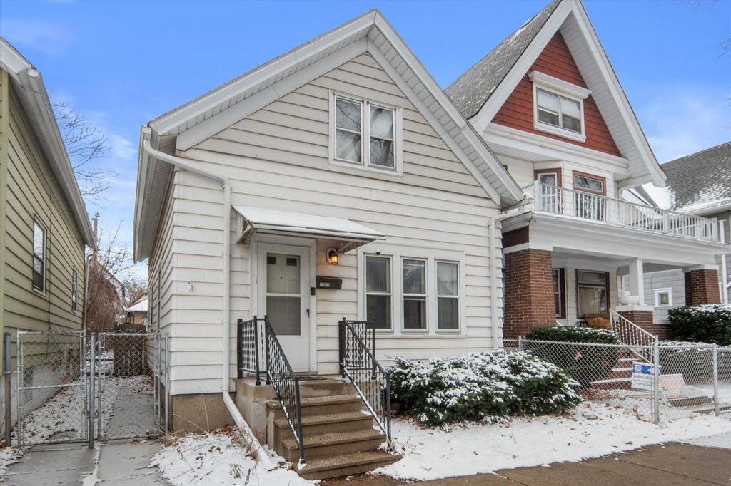 Photo of 1234 W Scott STREET, Milwaukee, WI 53204 (MLS # 1947496)