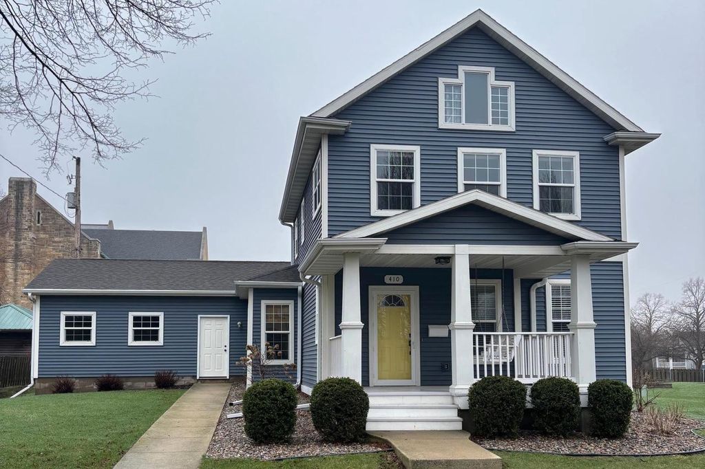 Photo of 410 Cass STREET, Green Bay, WI 54301 (MLS # 50323750)