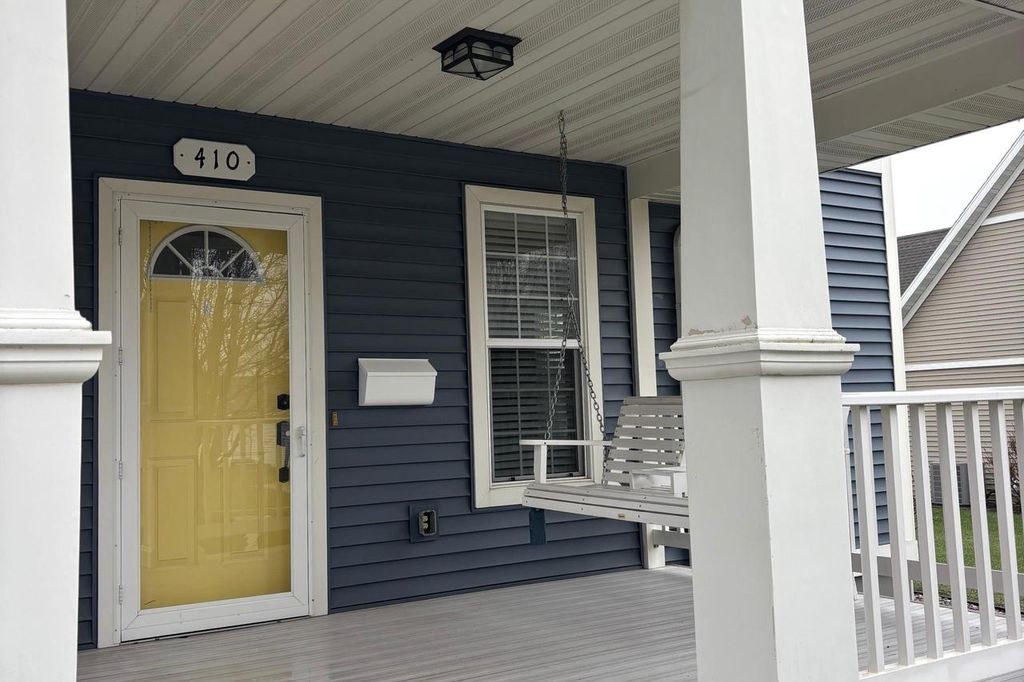 Photo of 410 Cass STREET, Green Bay, WI 54301 (MLS # 50323750)