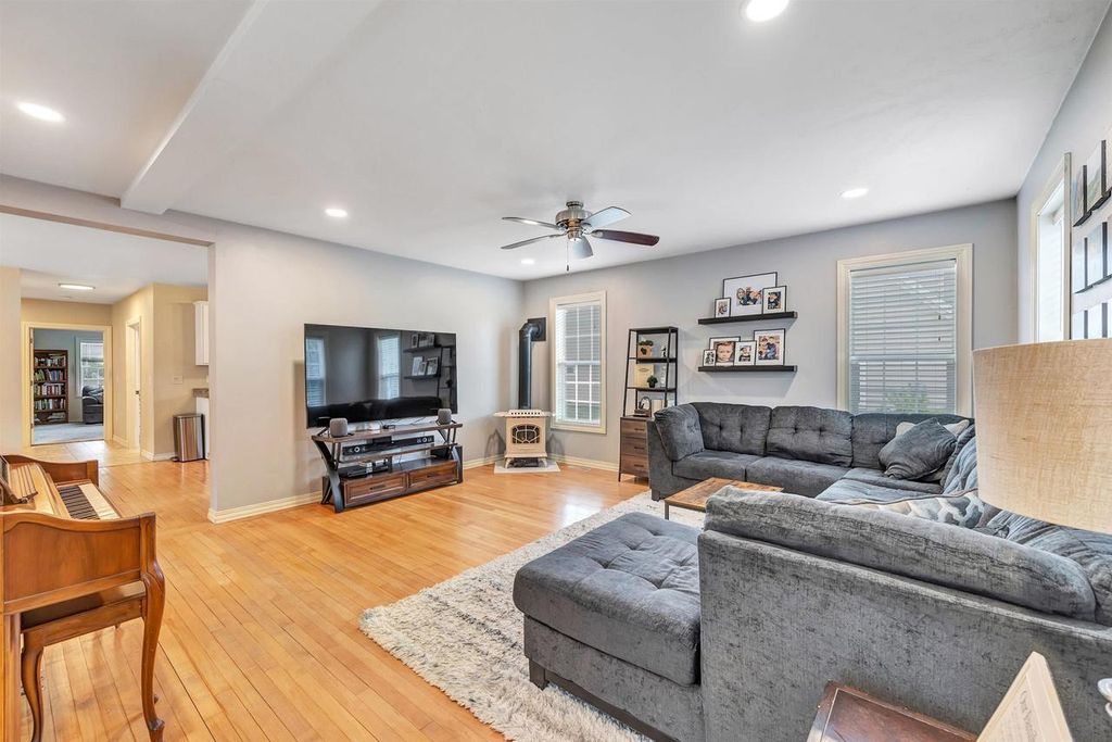 Photo of 410 Cass STREET, Green Bay, WI 54301 (MLS # 50323750)