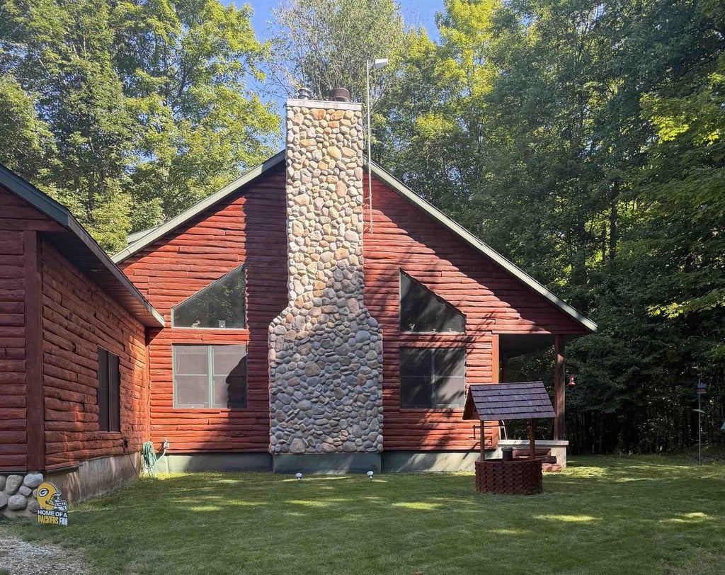 Photo of W16449 Blue Heron LANE, Athelstane, WI 54104 (MLS # 50331938)