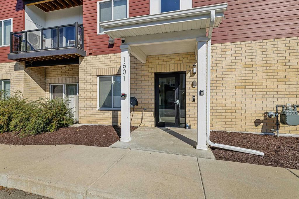 Photo of 1601 N Windsor AVENUE, Cottage Grove, WI 53527 (MLS # 2017415)