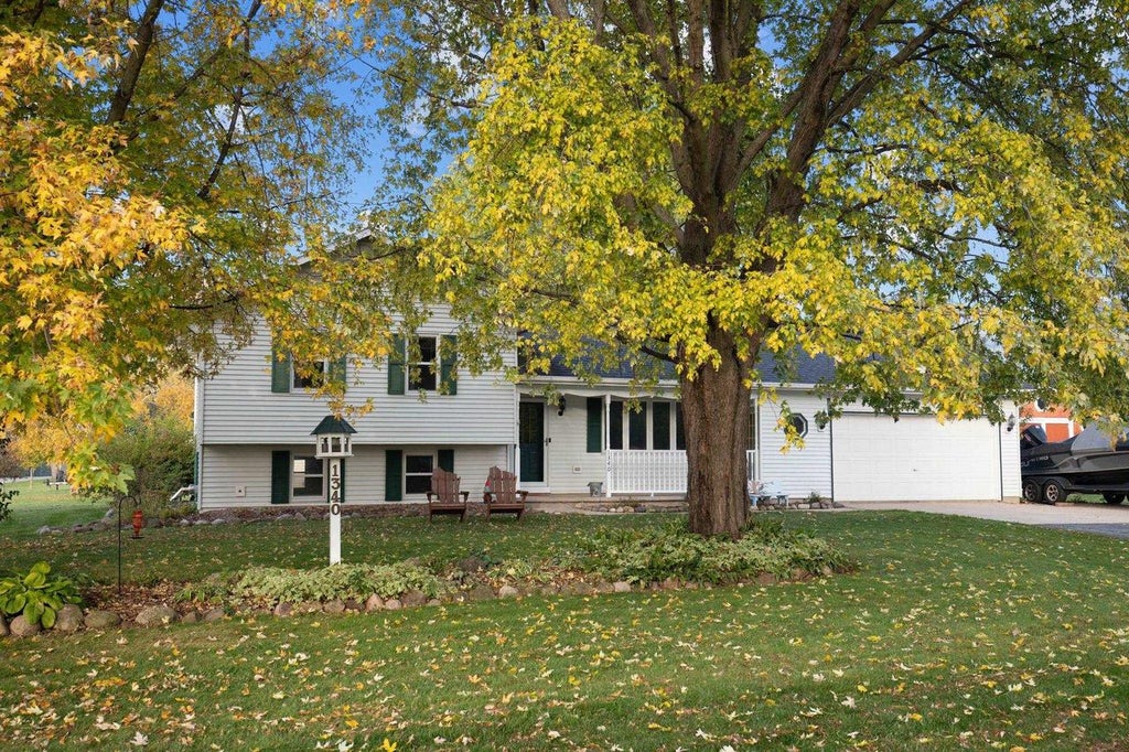 Photo of 1340 Harold DRIVE, Menasha, WI 54952 (MLS # 50334841)