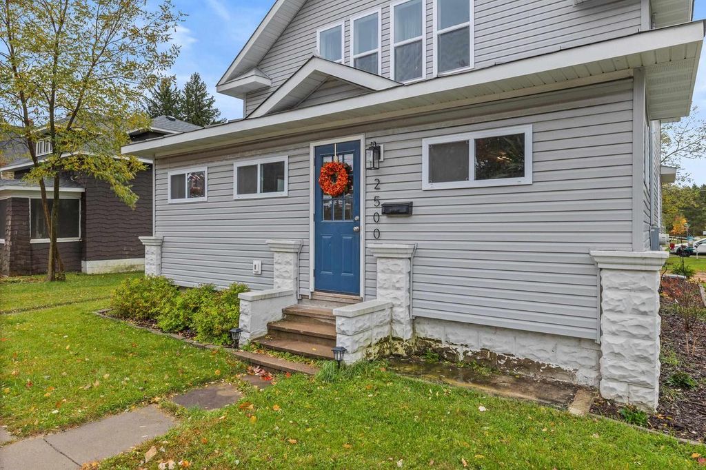 Photo of 2500 Water STREET, Stevens Point, WI 54481 (MLS # 22505089)