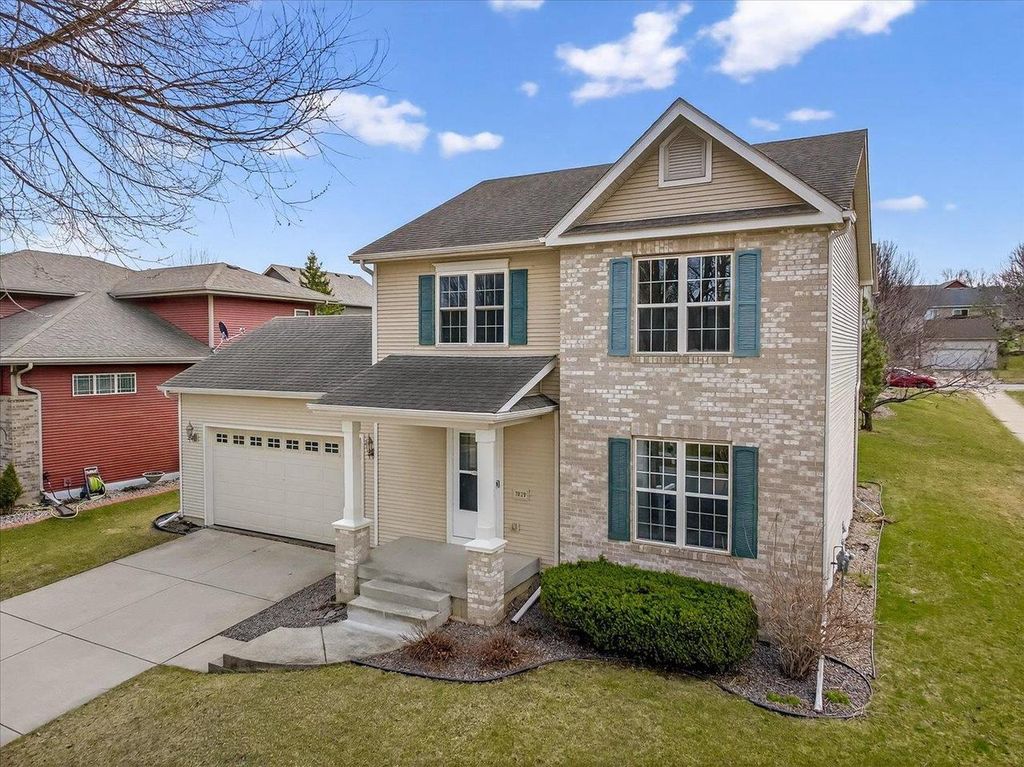 Photo of 7829 COPPER LEAF TRAIL, Madison, WI 53719 (MLS # 2019034)