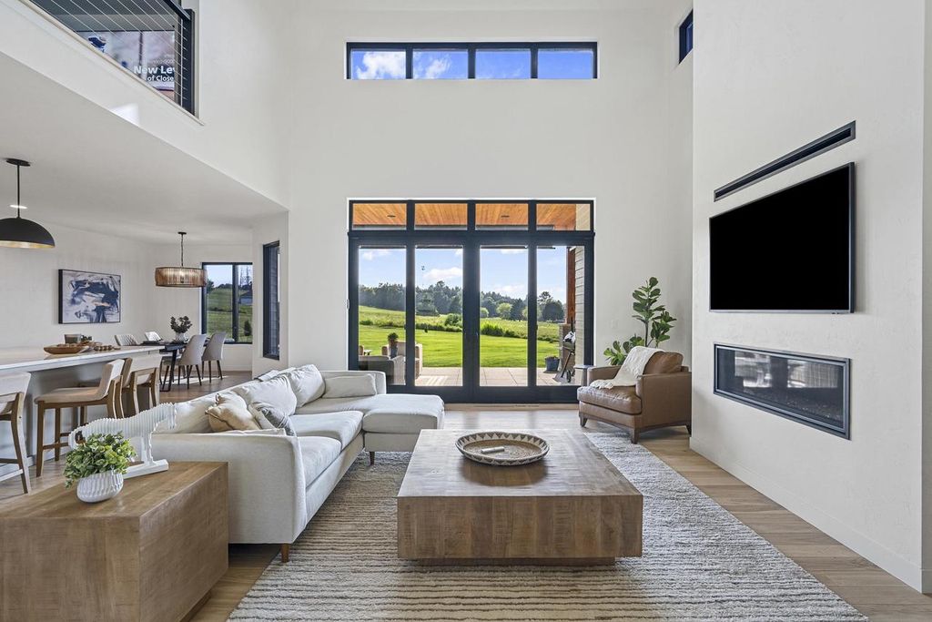 Photo of W8251 Hackberry Hills ROAD, Hortonville, WI 54944 (MLS # 50323040)