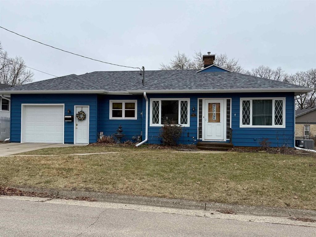 Photo of 407 Wilson STREET, Edgerton, WI 53534 (MLS # 2018206)