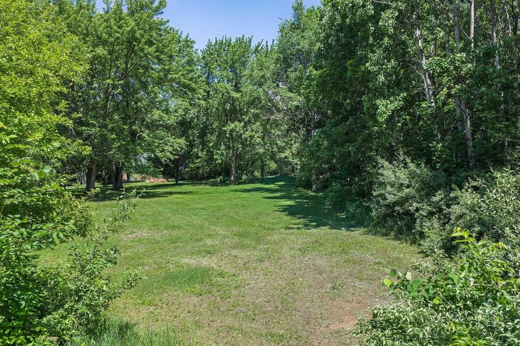Photo of L13 Quail W Redstone DRIVE, La Valle, WI 53941 (MLS # 2026661)