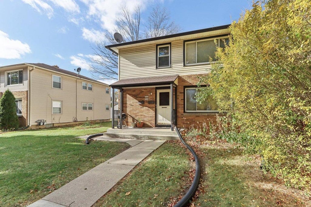 Photo of 5323 N 27th STREET #5325, Milwaukee, WI 53209 (MLS # 1980728)