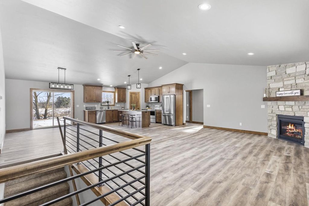 Photo of 3382 Largo Ridge COURT, Green Bay, WI 54311 (MLS # 50320345)