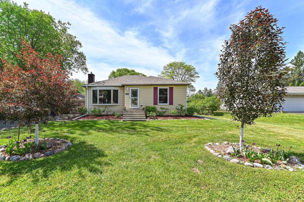 Photo of 3663 E Obrien ROAD, Oak Creek, WI 53154 (MLS # 1964361)
