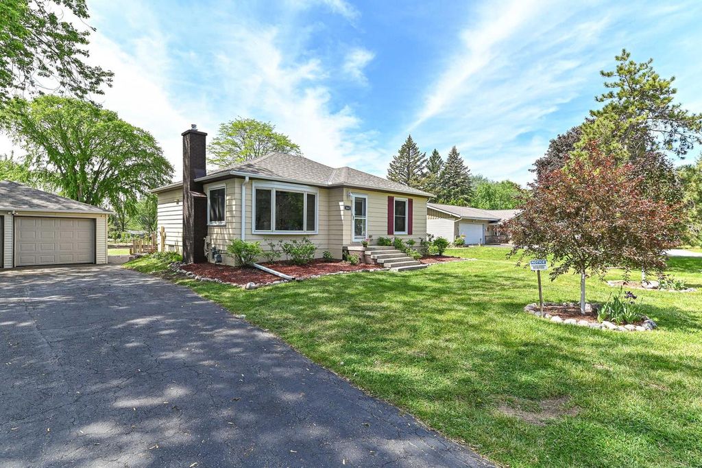 Photo of 3663 E Obrien ROAD, Oak Creek, WI 53154 (MLS # 1964361)