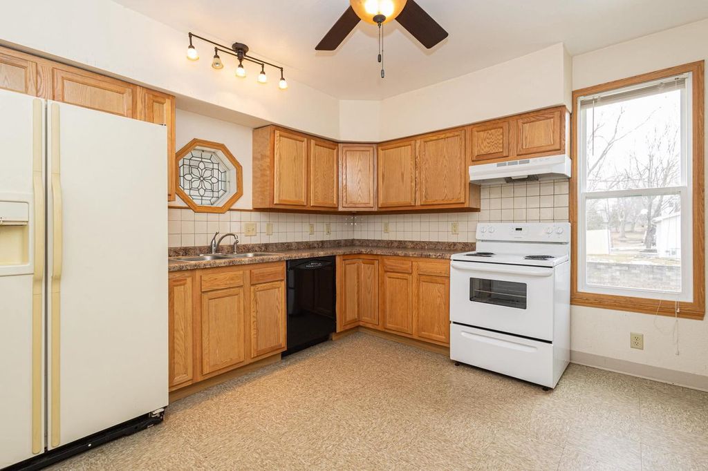 Photo of 500 S Court STREET, Platteville, WI 53818 (MLS # 2017478)