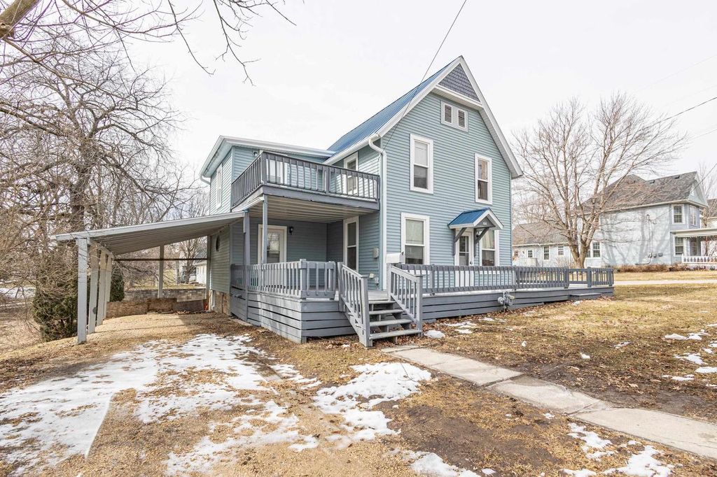 Photo of 500 S Court STREET, Platteville, WI 53818 (MLS # 2017478)