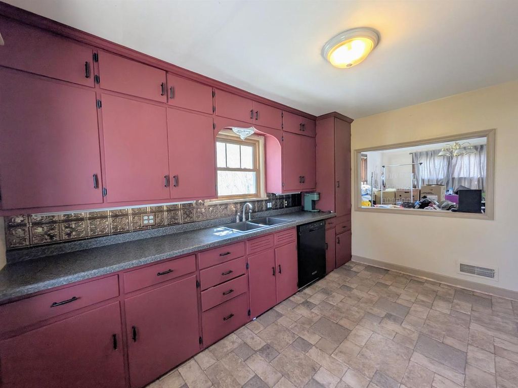 Photo of 861 Lincoln STREET, Wisconsin Rapids, WI 54494 (MLS # 22601635)