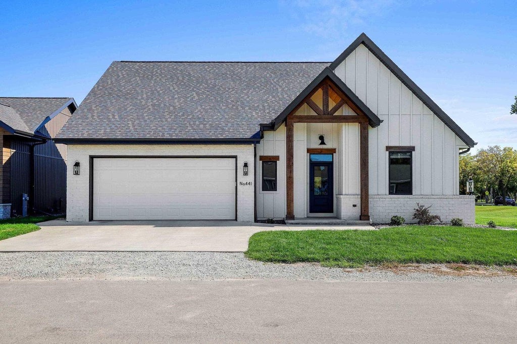 Photo of 441 Riverview Ridge PLACE, Combined Locks, WI 54113 (MLS # 50333700)