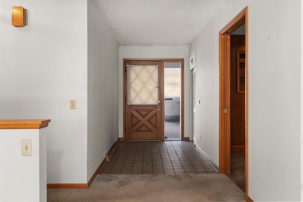 Photo of 4421 Vale CIRCLE, Madison, WI 53711 (MLS # 2015677)