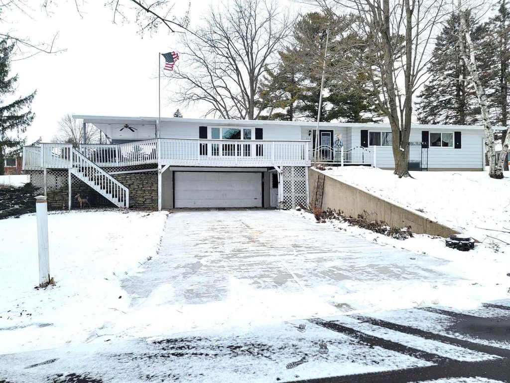 Photo of 212 N Fairview AVENUE, Argyle, WI 53504 (MLS # 2015111)