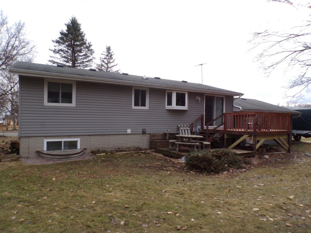 Photo of 506 E 1st STREET, Loyal, WI 54446 (MLS # 22600963)