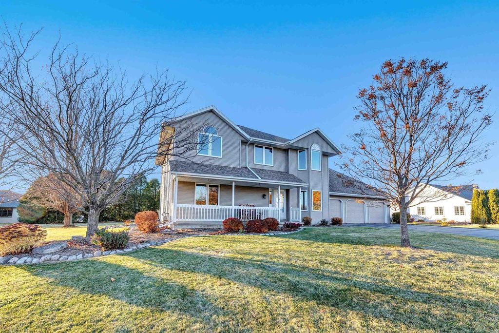 Photo of 427 N 18th AVENUE, Sturgeon Bay, WI 54235 (MLS # 50321007)