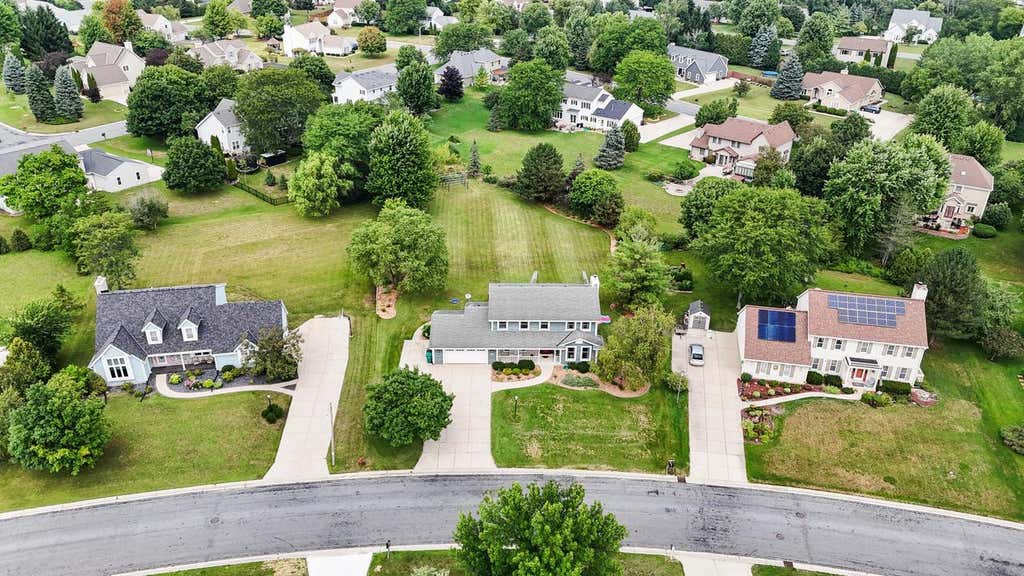 Photo of N65W14482 Redwood DRIVE, Menomonee Falls, WI 53051 (MLS # 1974747)
