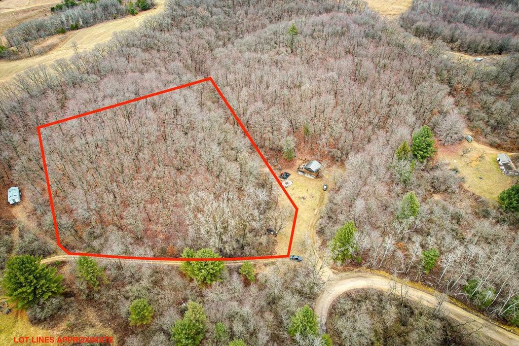 Photo of W10456 Whippoorwill LANE, Elroy, WI 53929 (MLS # 2018240)