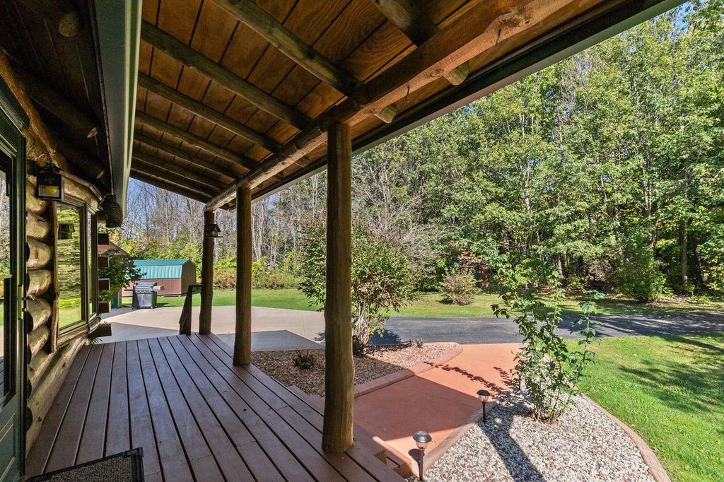 Photo of N3873 Anita Wieckert ROAD, Appleton, WI 54913 (MLS # 50316228)