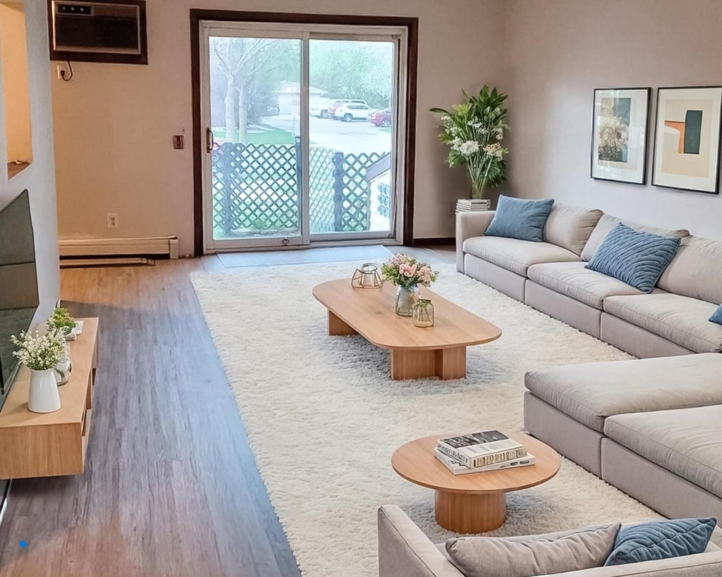 Photo of 2850 Cimarron TRAIL #1, Madison, WI 53719 (MLS # 2018533)