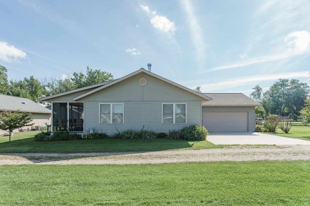 Photo of 262 E Front STREET, Markesan, WI 53946 (MLS # 2032305)