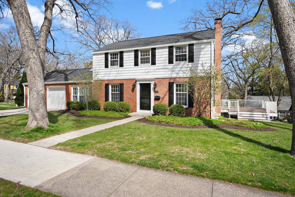Photo of 811 Hiawatha DRIVE, Madison, WI 53711 (MLS # 2017457)