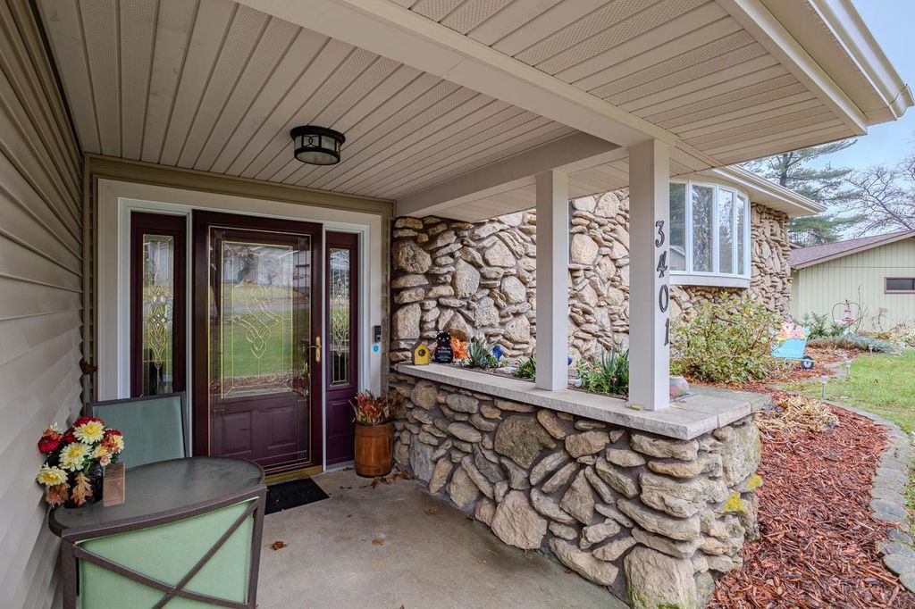 Photo of 3401 Christian AVENUE, Wausau, WI 54401 (MLS # 22504895)