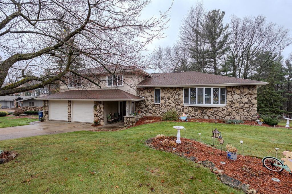 Photo of 3401 Christian AVENUE, Wausau, WI 54401 (MLS # 22504895)