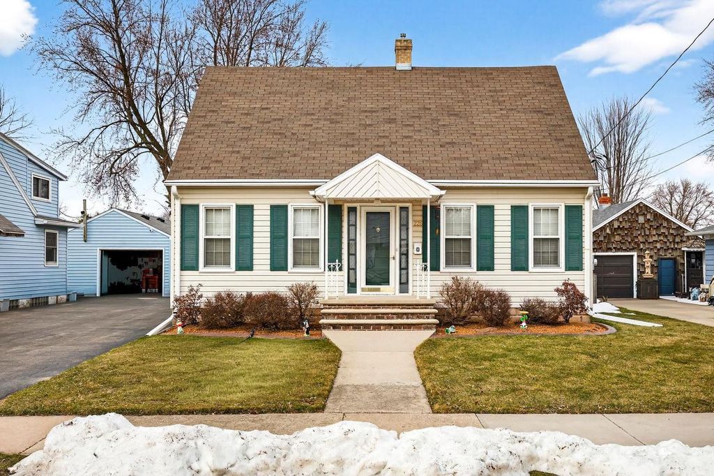 Photo of 228 Frederick STREET, Menasha, WI 54952 (MLS # 50322811)
